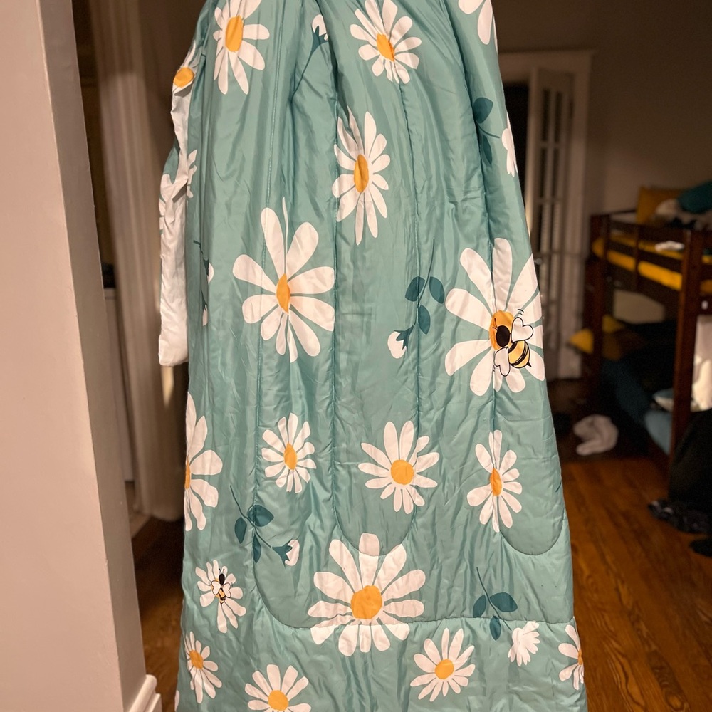 Daisy Floral Teal Twin Comforter with Pillowcase